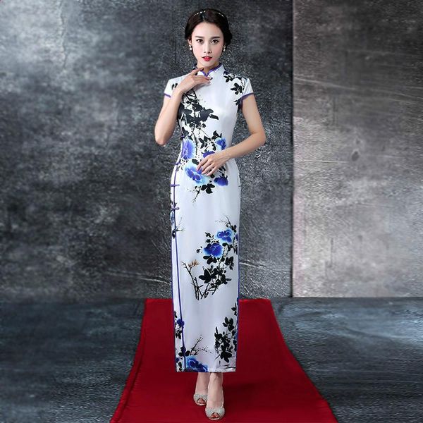 

the classical chinese green flower porcelain long autumn cheongsam retro daily slim dress ethnic clothing, Red