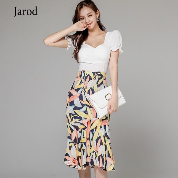 

korean summer work wear 2 pieces set women v-neck puff short sleeve blouses & high waist floral print mermaid skirt 210518, White