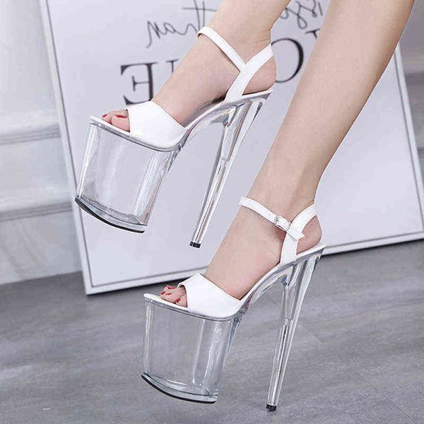 Big Size Sandals Mulheres Plataforma Modelo T Stage Mostra Sexy Sapatos High-Heeled 20 cm Transparente Impermeável 220309