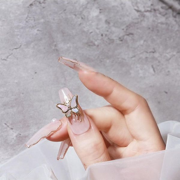 

style of butterfly nail decoration mother-of-pearl super flash pearl diamond explosion jewelry diy tool art decorations, Silver;gold