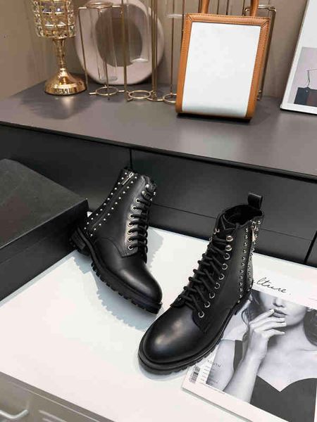 

dress shoes 2021 autumn and winter fashion shoes week women's rivet martin boots r british style lace solid color shoe, Black