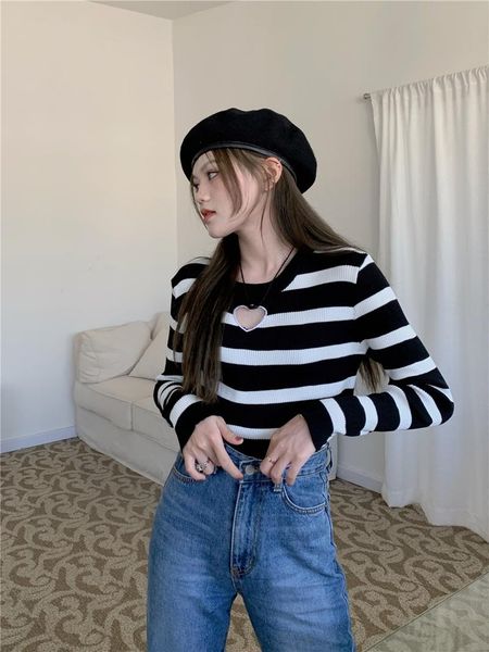 

women's t-shirt spring and autumn base love heart hollow out short section striped long-sleeved women, White
