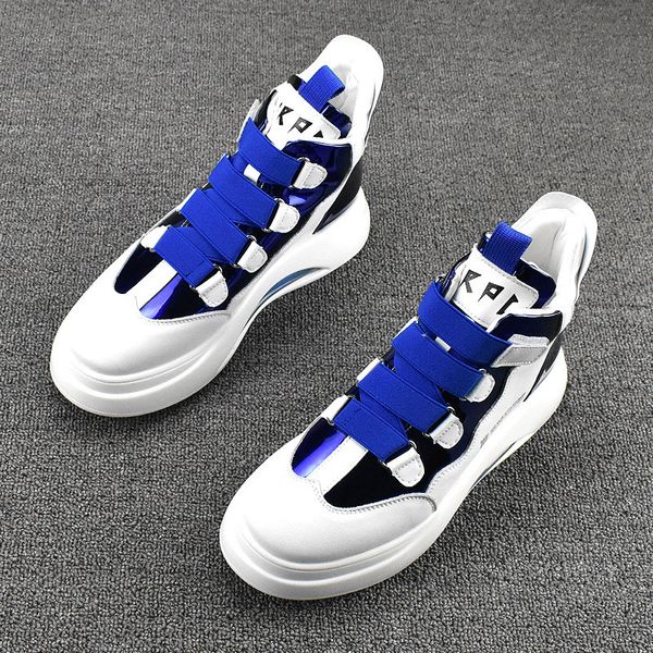 Homens de moda Canvas Business Wedding Shoes Designer Brand Brandable Cool Street Male Sneakers Black White Round Toe Botas Causal Botas Y50