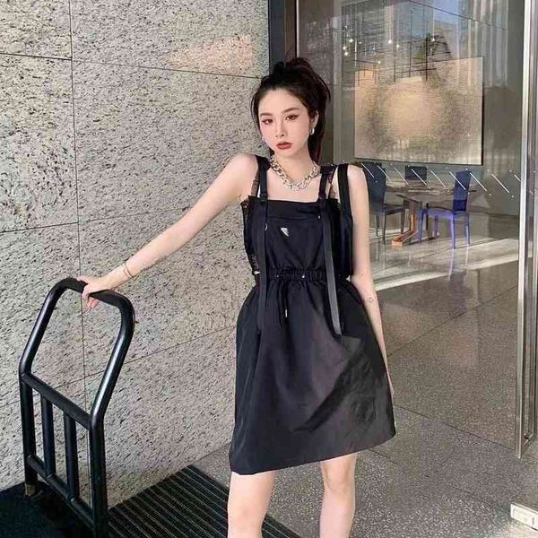 

21s spring and summer nylon triangle standard tooling functional strap skirt shows thin trend net red pure color women's style, Black;gray