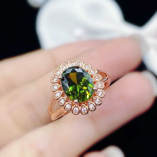 

new fashion temperament rectangular imitation olive green tourmaline caibao open ring female flower shaped ring, Golden;silver