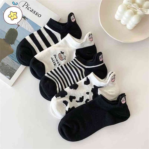 5 Paar Baumwollsocken Stickerei weibliche Erdbeerkuhpack koreanische Cartoon süßes japanisches Boot lustig 210720