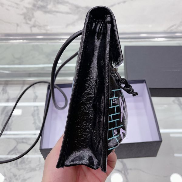 

2022crossbody bag mobile phone bags women handbag tote fashion black real leather flap messenger purse letter print