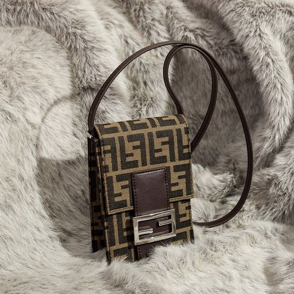 

ancient mid handbag mobile fend phone bag 2021 summer new embroidery single shoulder messenger bag ff staff underarm letter bag64aa