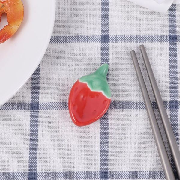 

chopsticks 6 pcs ceramic rack strawberry shaped holder rest home decoration ornament (red)
