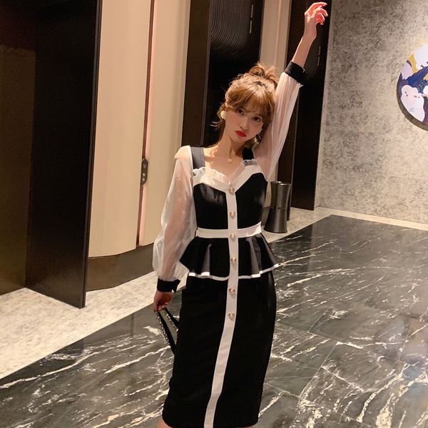 

Skinny female look-alike formal lady from high-quality basic pencil slices dress, Black;gray