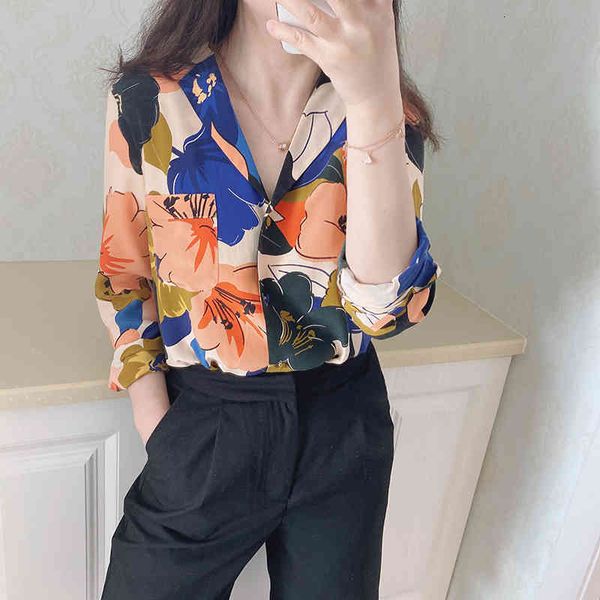 

shirt 2021 spring and summer abstract petal printed silk with buttons 4e3w, White