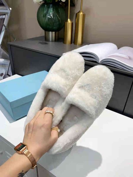 

designer wool 2022 shoes fashion women sandals selling slippers woman boots single autumn winter slides sneakers, Black