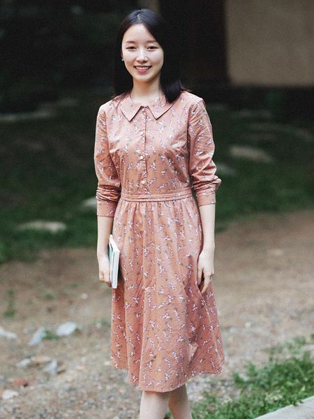 

women cotton dresses female vintage floral-printed long-sleeve pleated turn-down collar dressÂ 20qdc-095 casual, Black;gray