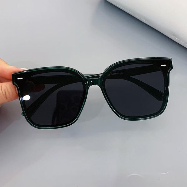

sunglasses 2021 fashion trend round face horizontal gvm men and women anti ultraviolet uv400 polarizing, White;black