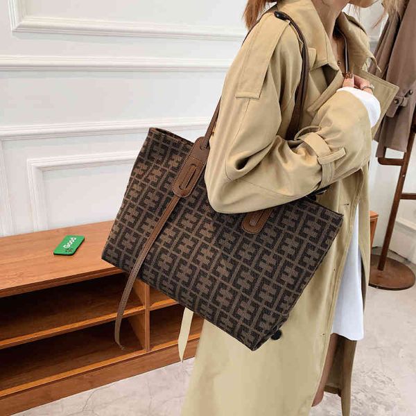 

new fashion versatile women's bag big tot simple commuter bag style shoulder