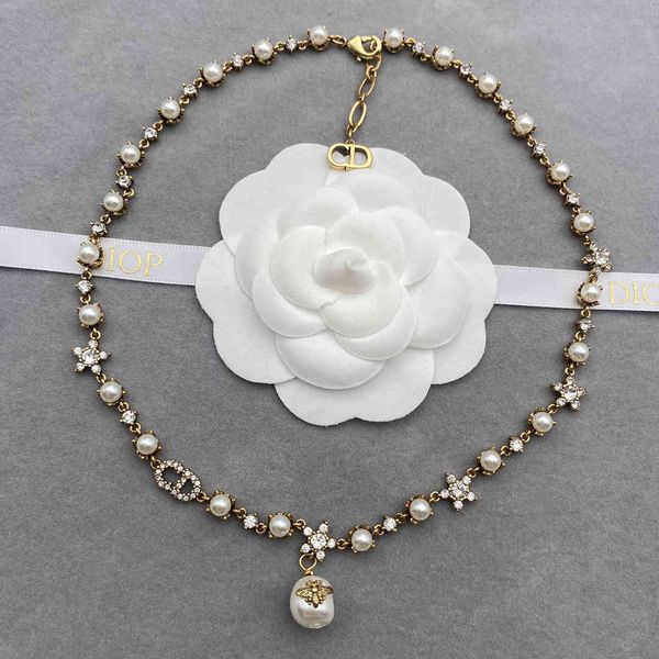 

special offer 2021 luxury designer jewelry letter pearl clavicle chain female inlaid bee pendant star diamond necklace necklace, Silver