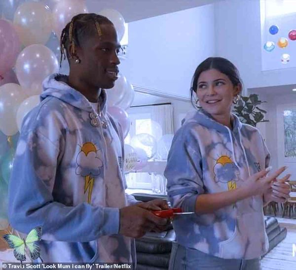 

hoodi sweatshirt blue sky white clouds thunderbolt tie-dye hoodie men women travis scott stick foam hoody, Black