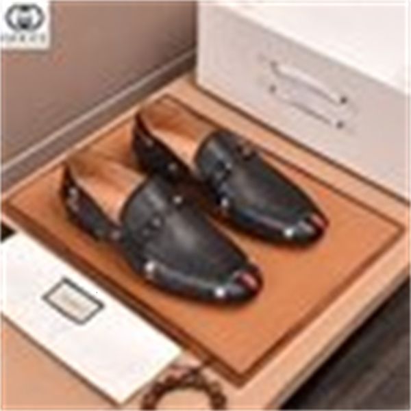 

boots dress sneakers loafers designer moccasins buckles lace-ups luxury shoes men 4qgb, Red;white