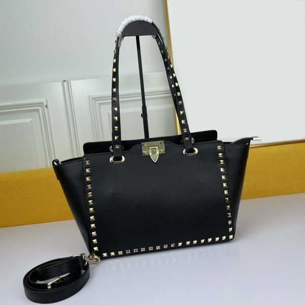 

designers tote decorative with metal rivets 2021 fashion cowhide leather tote shoulder bags shopping bag 42cm handbags luxurys brown handbag