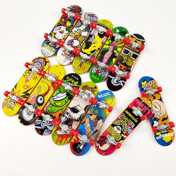 

2021 new no14078 mini finger board mini fingerboard alloy skate boarding toys