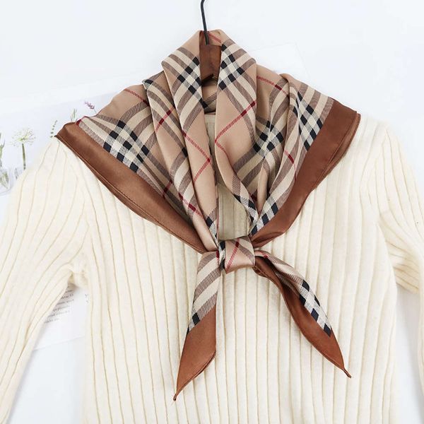 

plaid scarv in spring and summer of, Blue;gray