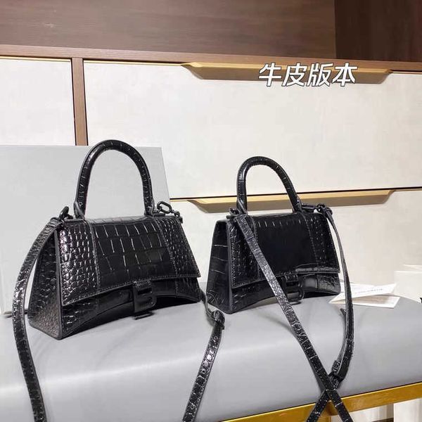 

2021 new paris net red hourglass crocodile b-button cowhide women's family one shoulder slant cross versatile zlyluxury storage bags fa