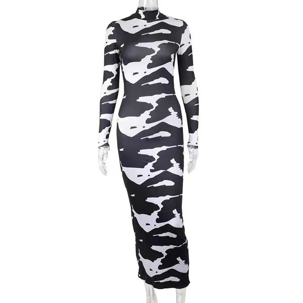 

figure-hugging print casual dress with long sleeves and high collar, Black;gray