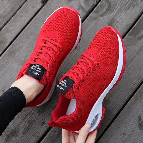 Ao Ar Livre Moda Feminina Running Shoes Almofada Sneakers Vermelho Roxo Preto Primavera Cross-border Fly Tecelando Respirável Na moda Net Rocking Casual