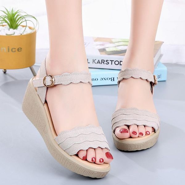 

sandals 2021 women's thick-soled thick-heeled summer fashion word with versatile mid-heel shoes, Black