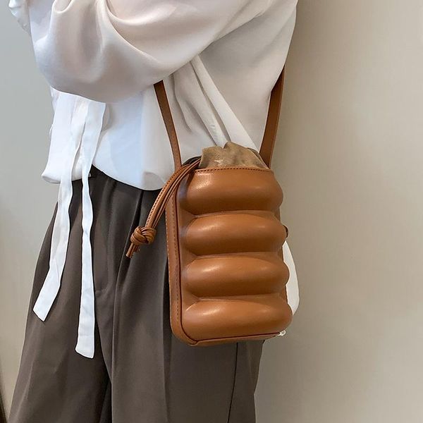 

shoulder bags niche design handbags all-match messenger bag 2021 fashion bucket width: 14cm