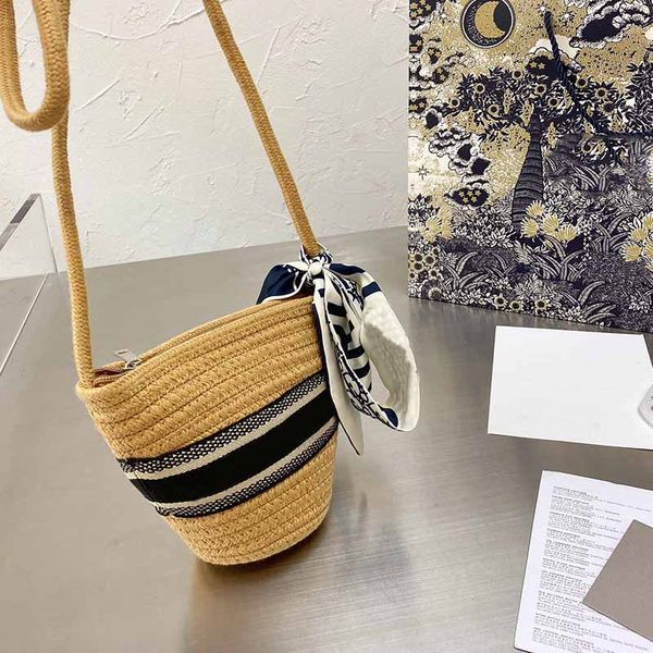 

5a+ beach messenger bucket bag luxury designer handbag 2021 woven personalized vegetable basket shoulder bags size 15*9cm