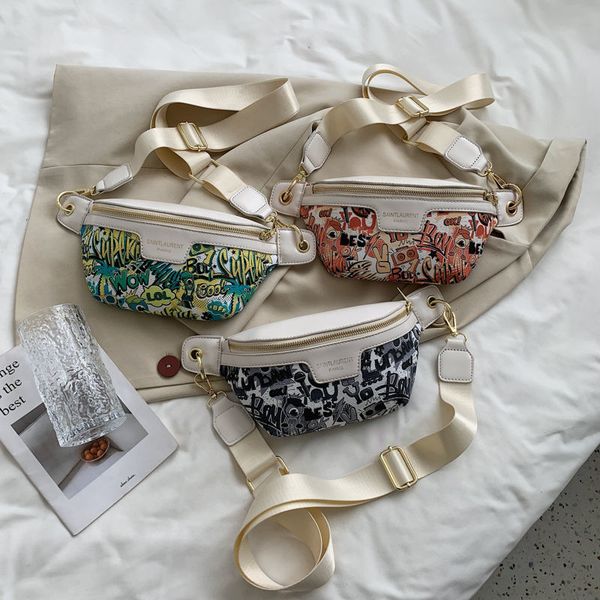 

daily bag niche design womens bag 2023 new fashion all-match shoulder messenger bag internet celebrity personalized graffiti chest
