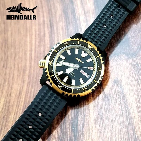 

wristwatches [official authentic]puffer fish diving watch left crown double calendar automatic mechanical 200 meters waterproof, Slivery;brown