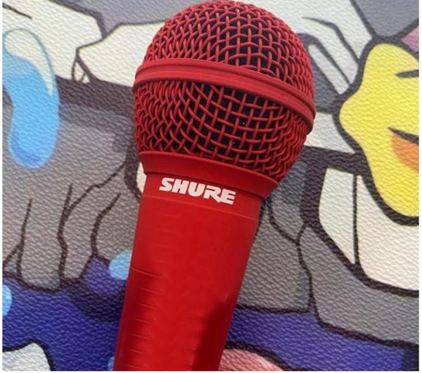 

collectable vocal microphone good quality with box