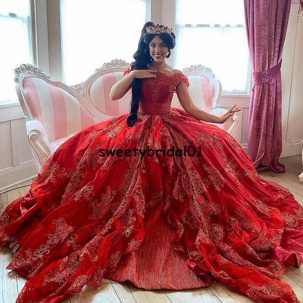 Abito vintage Quinceanera Ball Gown 2022 Appliques rossi vestidos de xv a￱os rojos 15 anni Abito da principessa per la festa