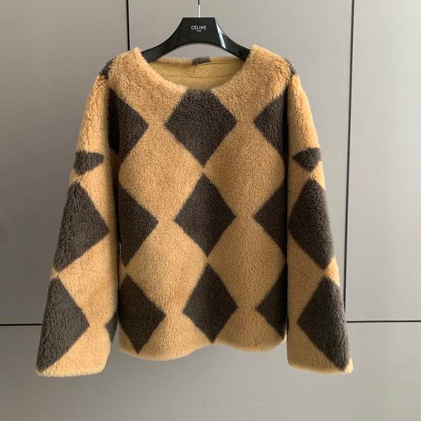 

black and white diamond check pullover fur coat