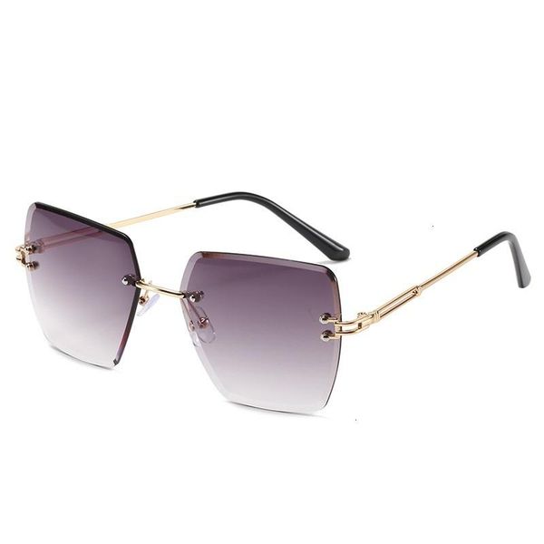 

sunglasses fashion luxury square metals frame random women trendy gradient brand designer uv400 wholesale, White;black