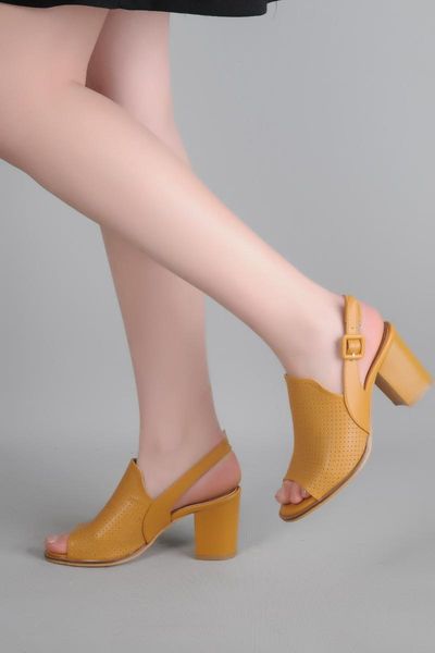 

sandals women zendiya black suede