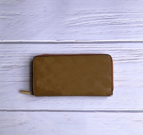 

classic brand letter women's wallets fashion long function wallet luxury multi-card mens card holders female large-capacity clutch bags, Red;black