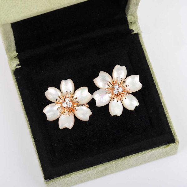 

new brand pure 925 sterling silver earrings 5 leaf clover cherry flower design mother of pearls rose gold 925 luxury brand, Golden