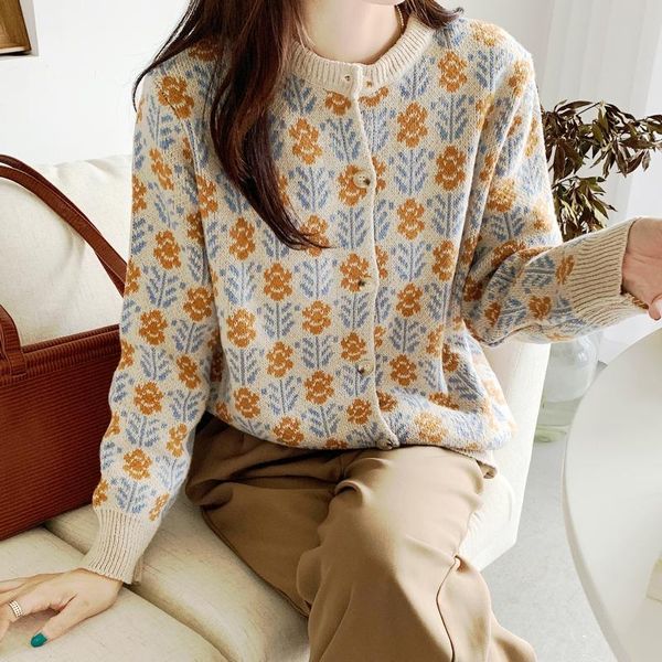 

women's knits & tees spring and autumn 2021 korean office lady vintage round neck long sleeve printing print patchwork sweater knit car, White