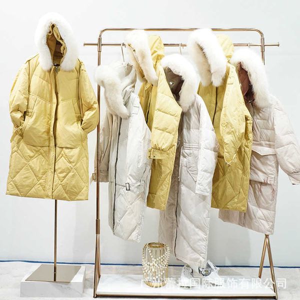 

xiangying winter cotton et, down et and women's wear live broadcast in physical stores