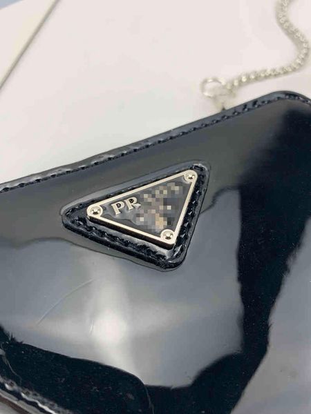 

factory outlet luxury handbags and storage new p family triangular chain letter mini bright face zero wallet women's o