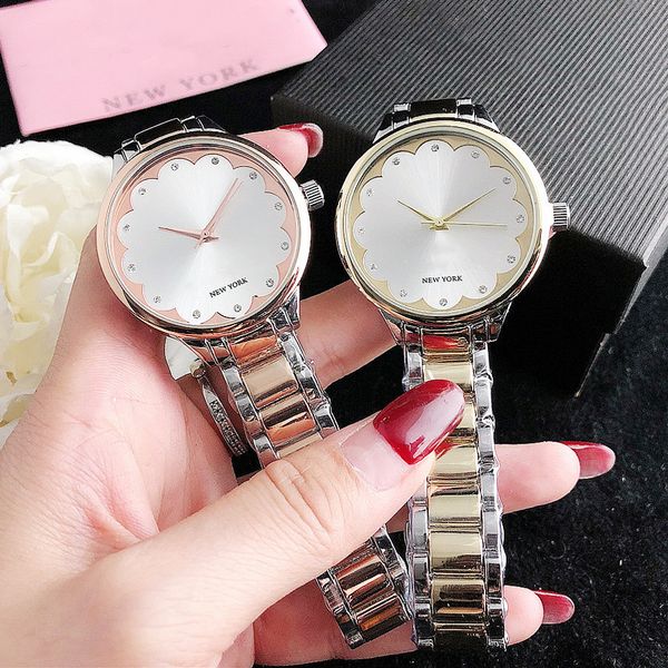 Orologi di marca da donna Orologio da polso al quarzo con cinturino in metallo stile a forma di cuore in cristallo da donna KS 02