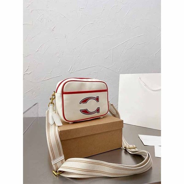 

factory simple leisure horse and carriage camera bag designers handbag yw