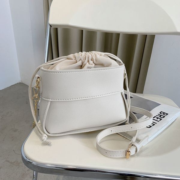 

daily bag womens bag 2021 new korean style casual soft leather drawstring bucket bag internet celebrity high-grade pleated shopping daypack