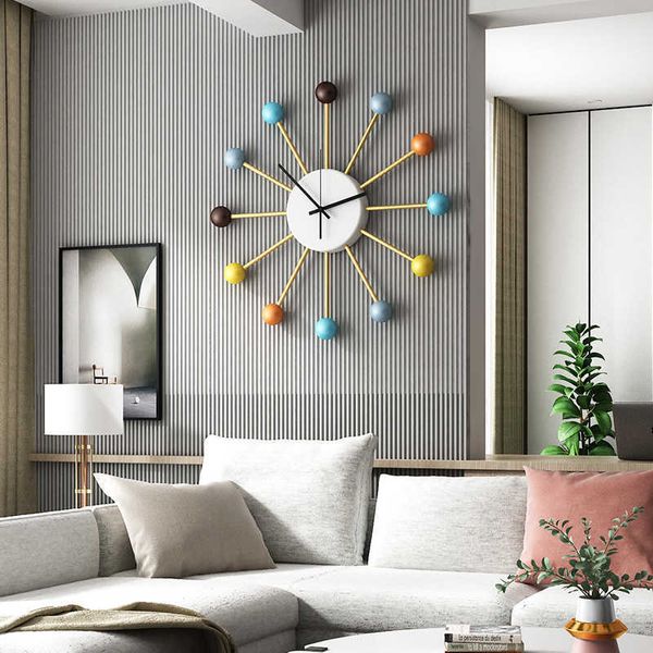 Home Wohnzimmer Dekoration Uhren Wanduhr Modernes Design Nordic Holzkugeln Metall Große Teen Schlafzimmer Küche Dekor Uhren 210724