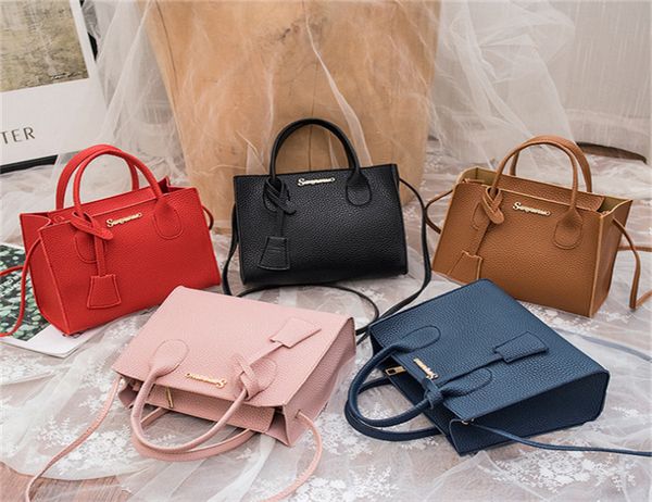 

(evening bags evening bagsgoods were s out at thmme fsfus hhrees