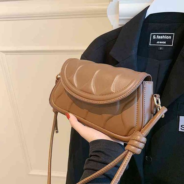 

autumn and winter bag women's 2021 messenger texture fashion single shoulder versatile ins small square, Black;red