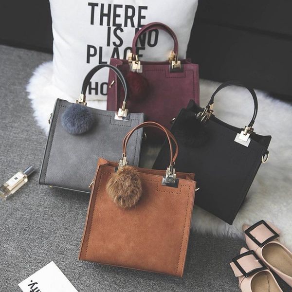 

doudou 2021 fashion portable shoulder bag retro trend straddle women's hair ball light version evening bags